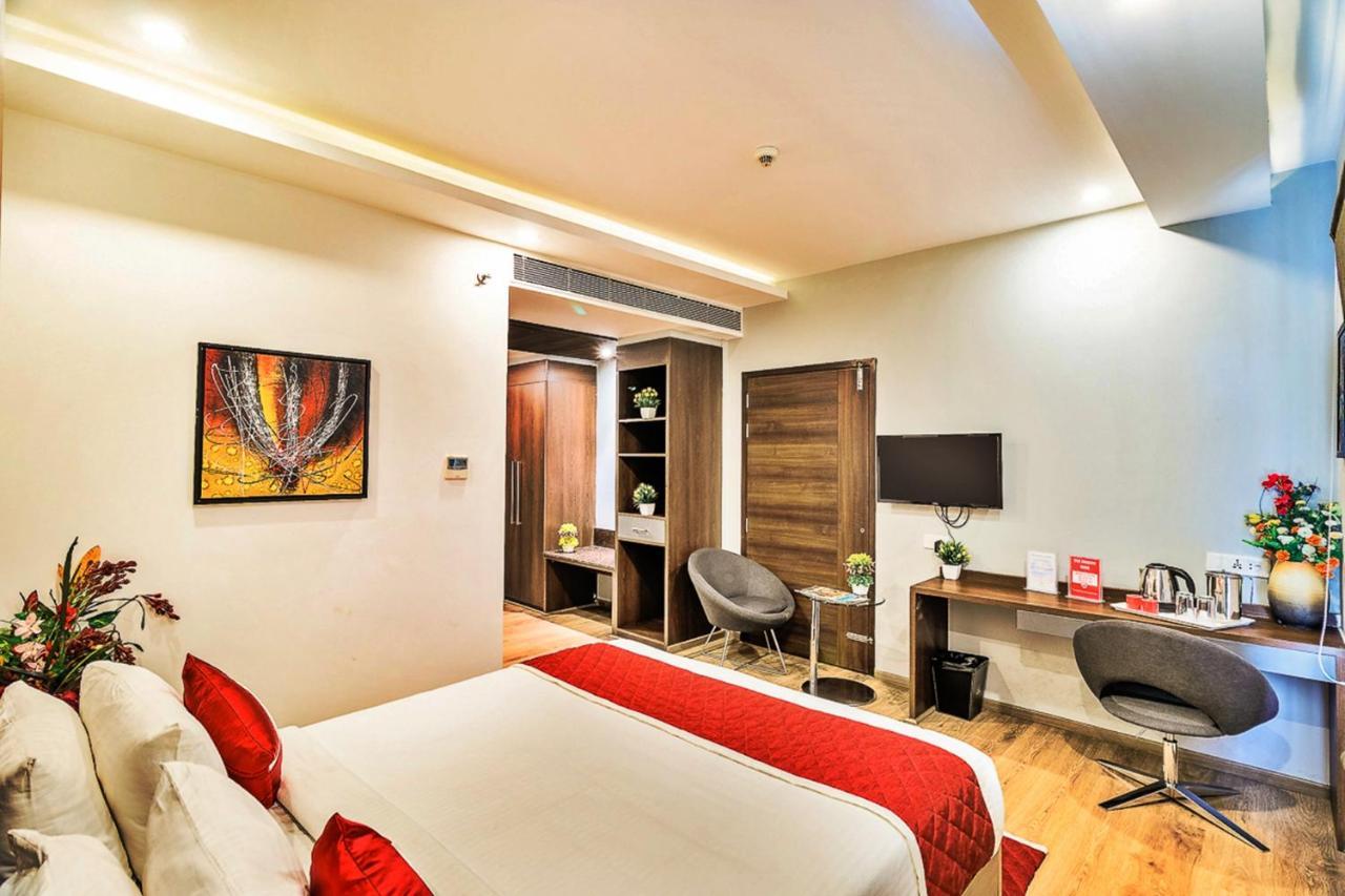 Jagadish Brigade Hotel Бангалор Экстерьер фото