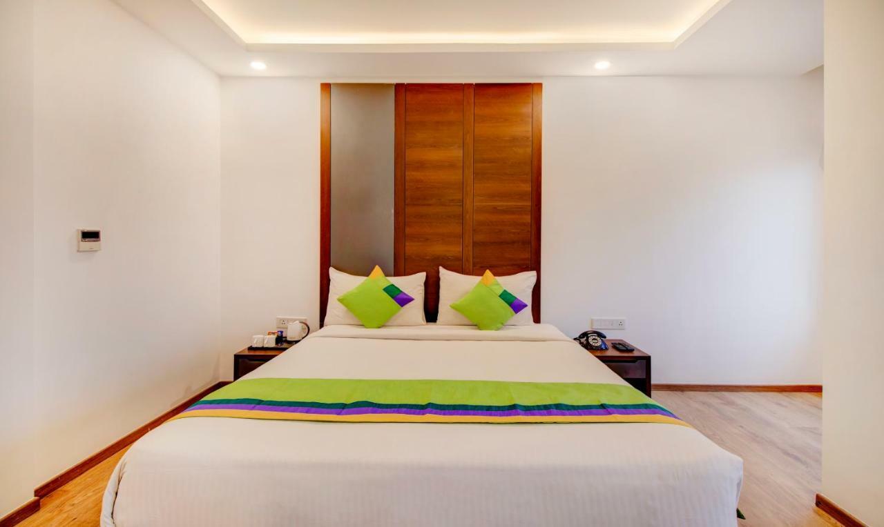 Jagadish Brigade Hotel Бангалор Экстерьер фото